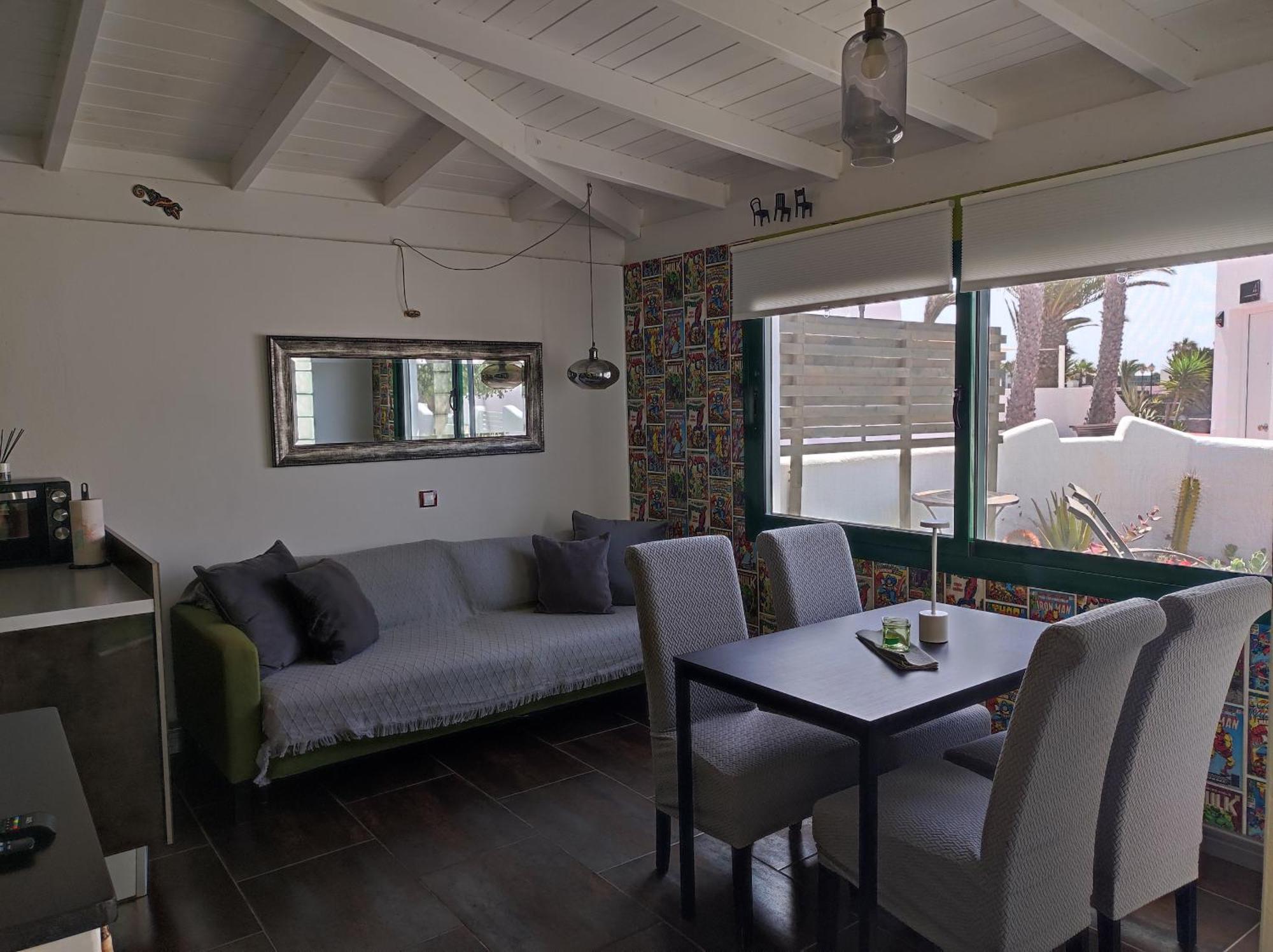 The White House With Pool - Playa Blanca Apartment Exterior photo